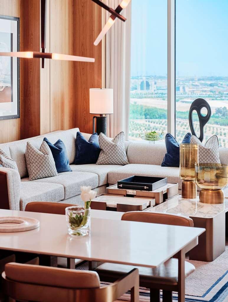 Hotel Grand Hyatt Kuwait Kuwait City Camera foto The living room of a three-bedroom residence